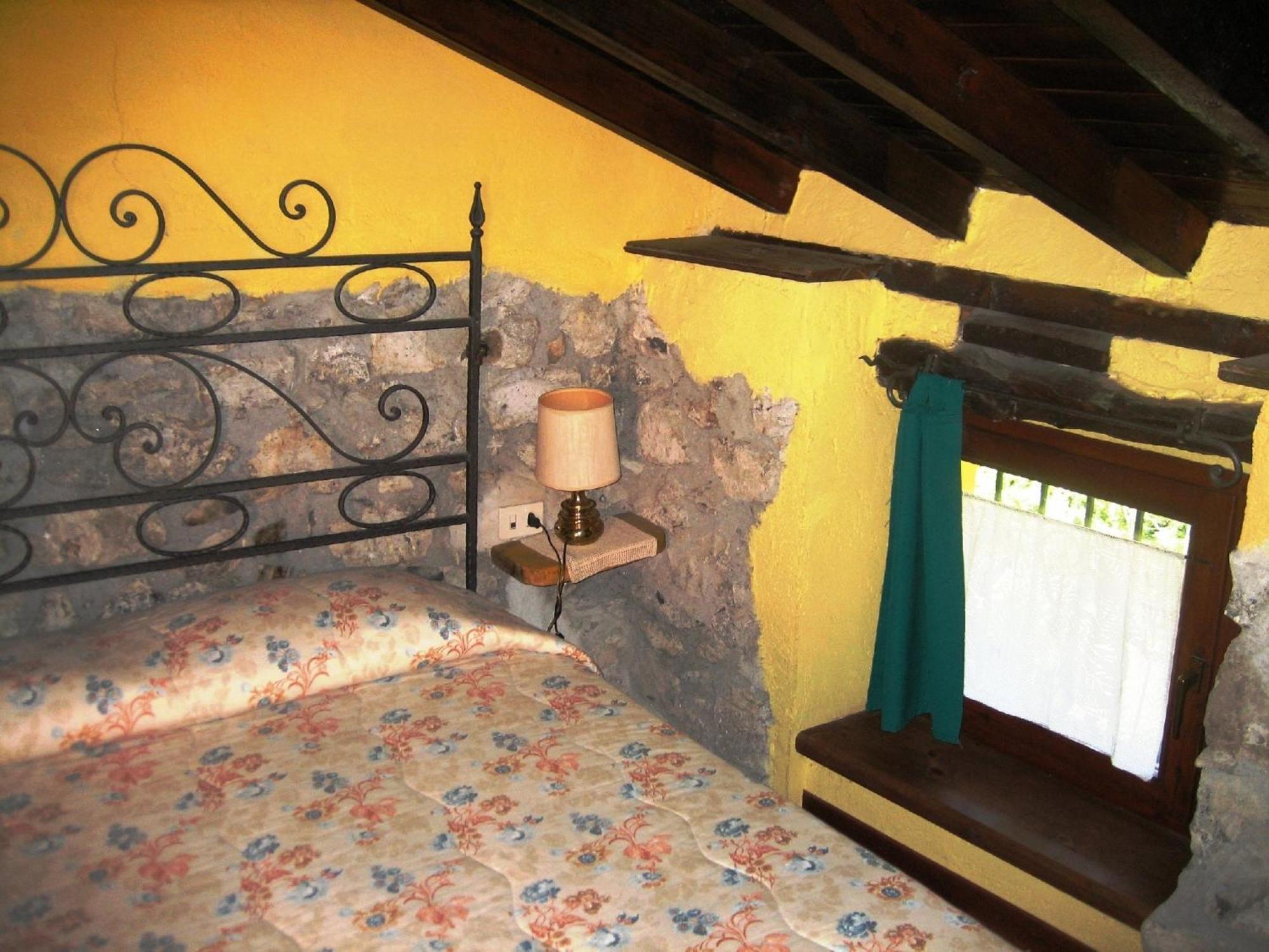 Agriturismo Al Marnich Schignano  Δωμάτιο φωτογραφία