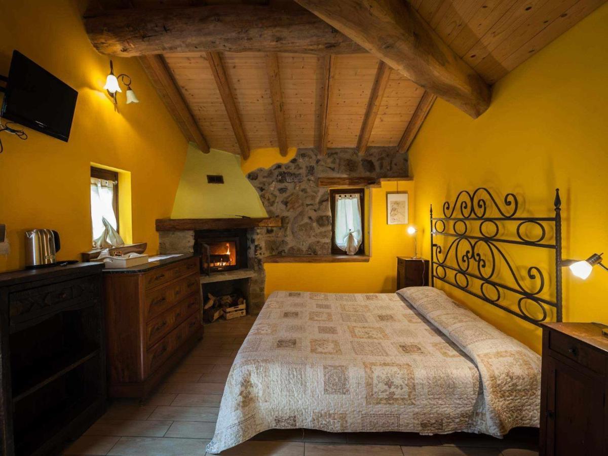 Agriturismo Al Marnich Schignano  Εξωτερικό φωτογραφία
